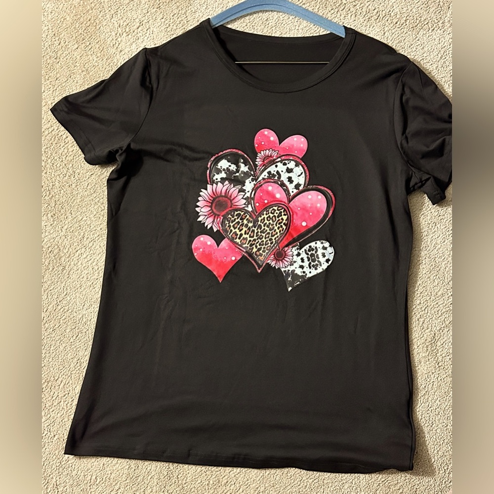 Unbranded Valentine tee women’s medium black